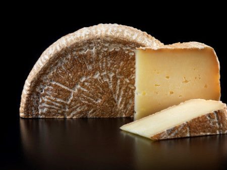 Tomme Pastourelle - Sheep Cheese by Fromagerie Les Broussailles Martinville, 156g Online Hot Sale